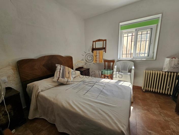 Image No.23-7 Bed Farmhouse for sale