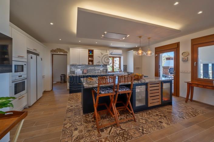 Image No.13-5 Bed House/Villa for sale