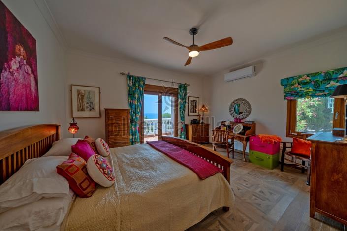 Image No.28-5 Bed House/Villa for sale