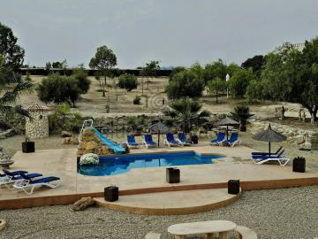 outside-1499--20-_opt