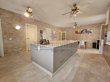 kitchen-1499--3-_opt