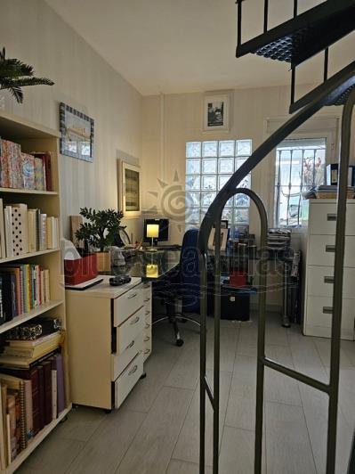 Image No.25-9 Bed Villa / Detached for sale