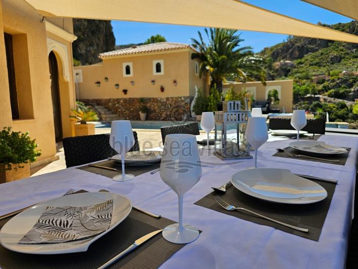 Image No.12-4 Bed Villa / Detached for sale