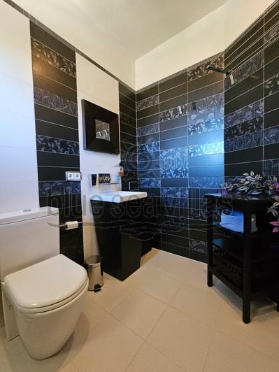 Image No.47-4 Bed Villa / Detached for sale