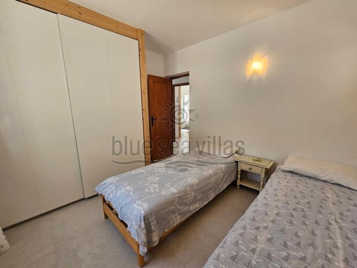 Image No.27-4 Bed Villa / Detached for sale