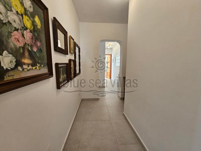 Image No.29-4 Bed Villa / Detached for sale