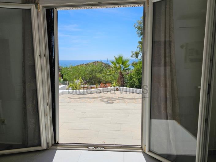 Image No.24-4 Bed Villa / Detached for sale