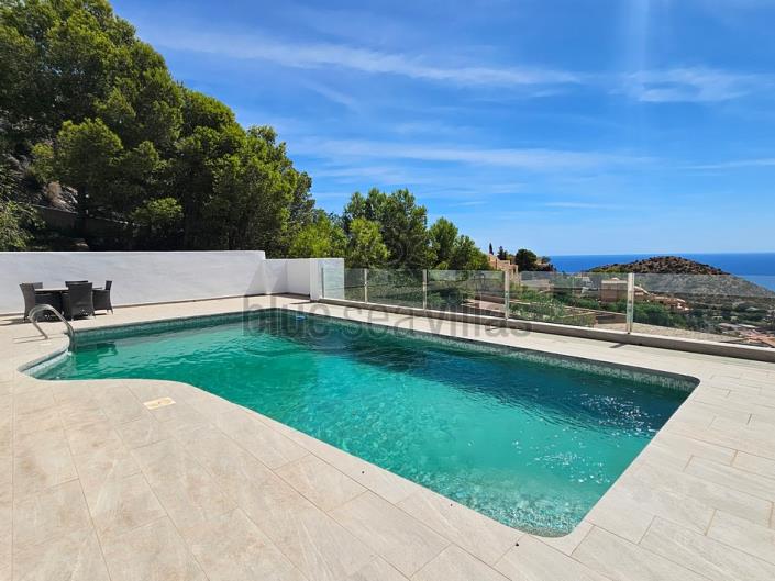 Image No.19-4 Bed Villa / Detached for sale