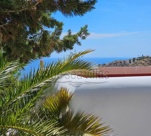 Image No.44-4 Bed Villa / Detached for sale