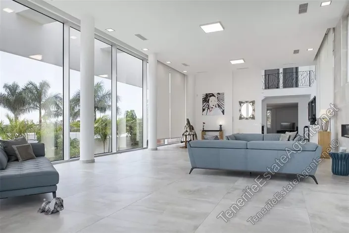 Image No.6-5 Bed Villa for sale