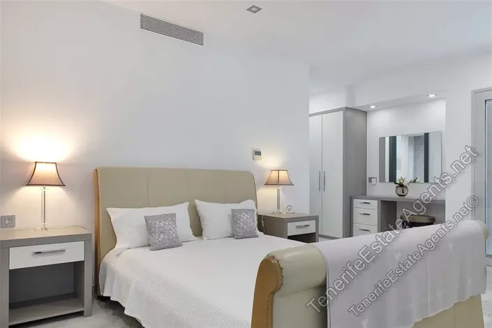 Image No.7-5 Bed Villa for sale