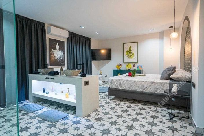 Image No.21-5 Bed Villa for sale