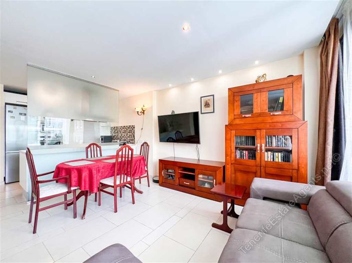 Image No.20-2 Bed Apartment for sale