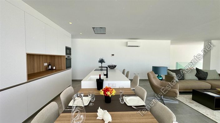 Image No.11-3 Bed Villa for sale