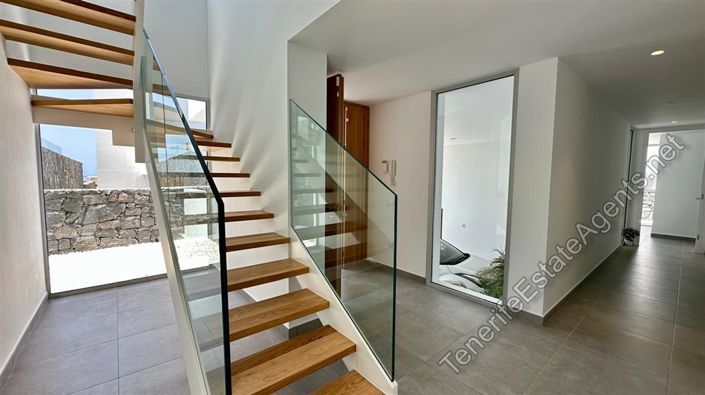 Image No.12-3 Bed Villa for sale