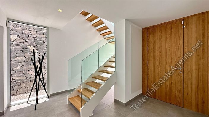 Image No.13-3 Bed Villa for sale