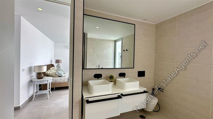 Image No.17-3 Bed Villa for sale