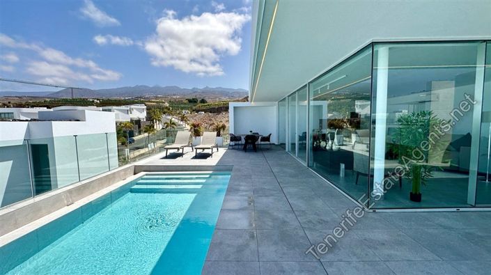 Image No.4-3 Bed Villa for sale