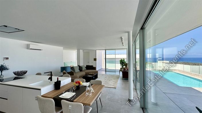 Image No.8-3 Bed Villa for sale