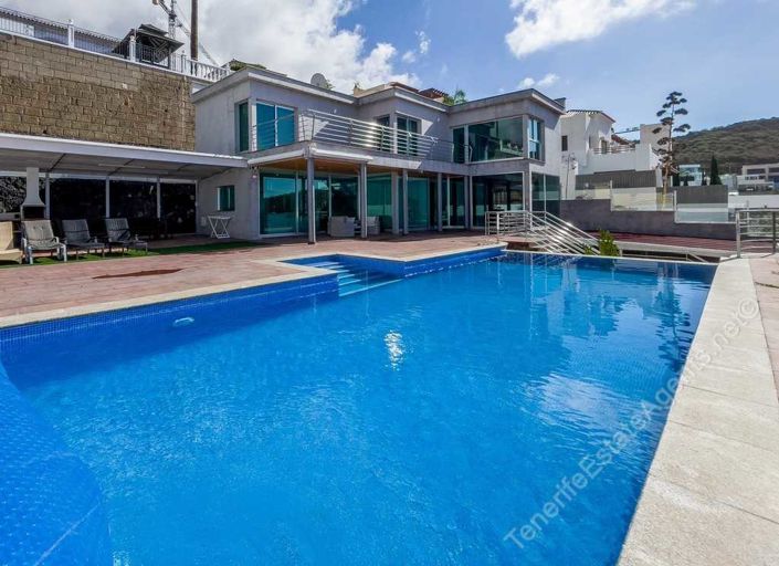 Image No.1-Villa for sale