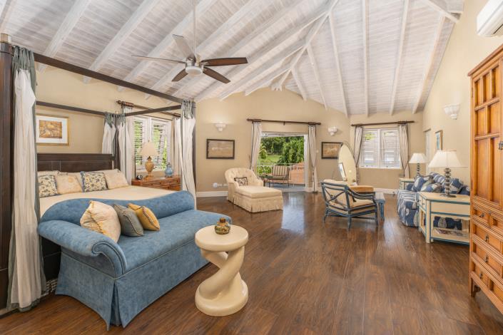 Image No.11-5 Bed Villa for sale