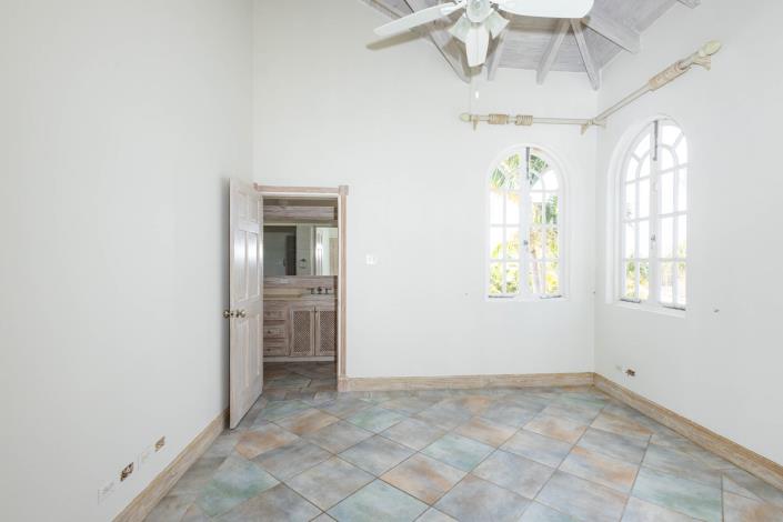 Image No.23-3 Bed Villa for sale