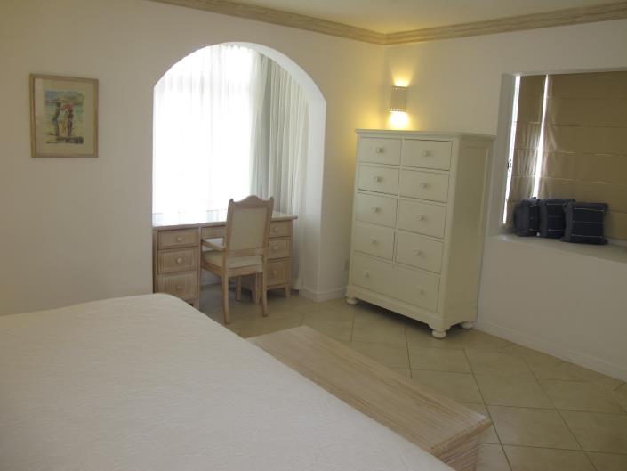 Image No.10-1 Bed Apartment for sale