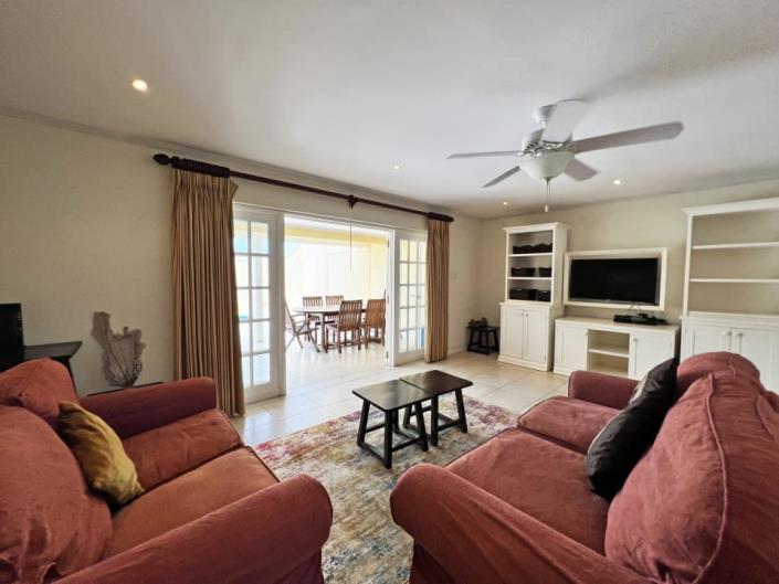 Image No.4-2 Bed Townhouse for sale