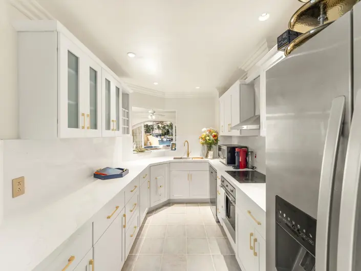 Image No.8-3 Bed Townhouse for sale