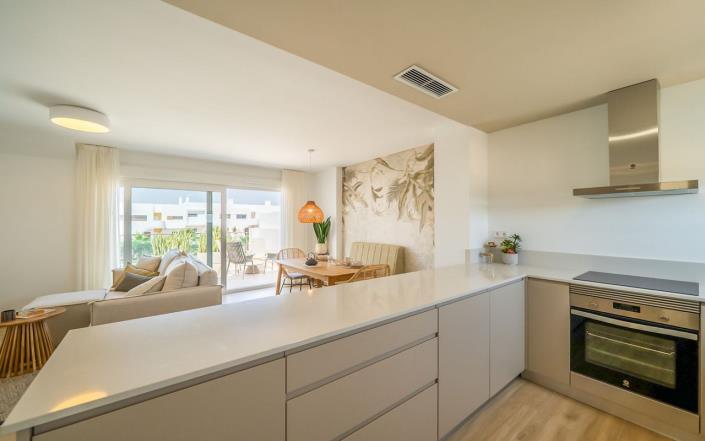 Image No.8-2 Bed Apartment for sale