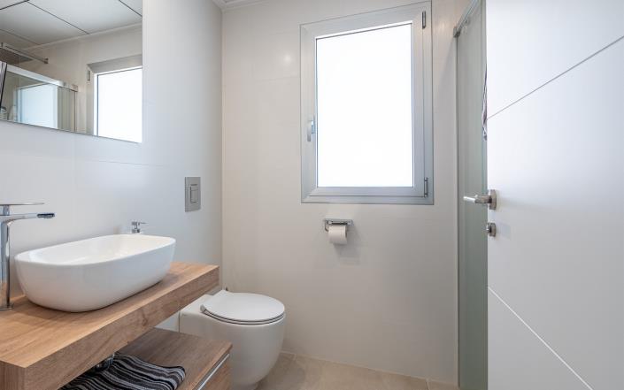 Image No.12-4 Bed Villa / Detached for sale