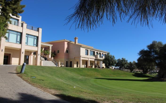 Image No.17-4 Bed Villa / Detached for sale