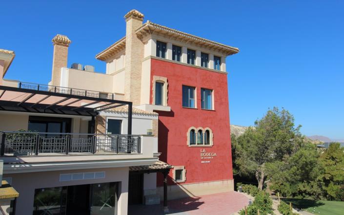 Image No.16-3 Bed Villa / Detached for sale