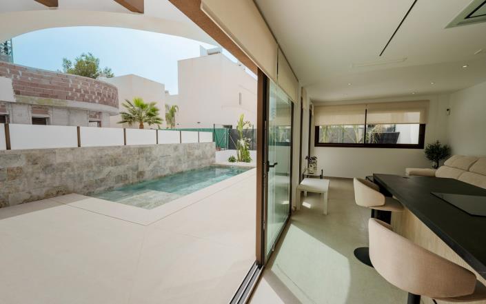 Image No.2-3 Bed Villa for sale