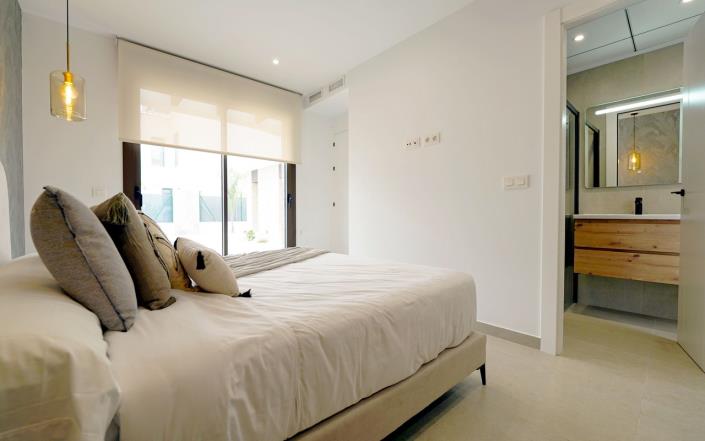 Image No.8-3 Bed Villa for sale