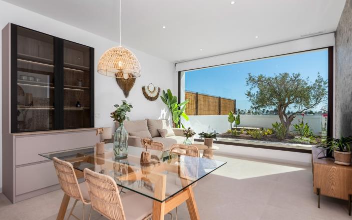 Image No.2-3 Bed Villa / Detached for sale