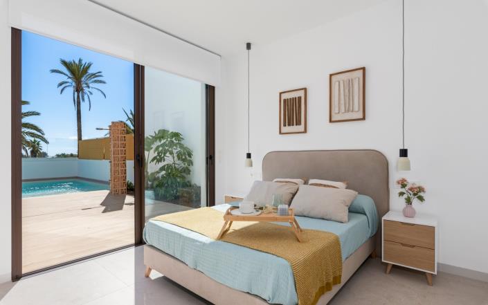 Image No.8-3 Bed Villa / Detached for sale