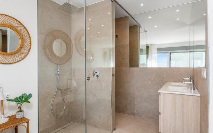 Image No.10-3 Bed Apartment for sale