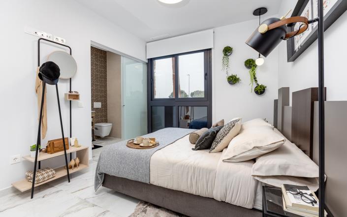 Image No.18-2 Bed Apartment for sale