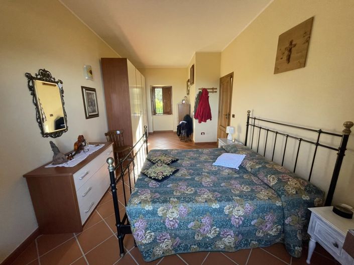 Image No.14-4 Bed Villa for sale