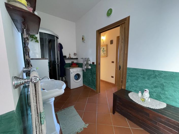 Image No.20-4 Bed Villa for sale