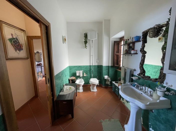 Image No.21-4 Bed Villa for sale