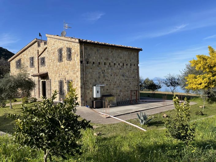 Image No.3-4 Bed Villa for sale