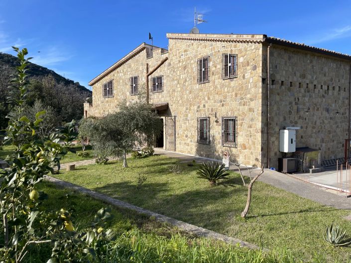 Image No.4-4 Bed Villa for sale