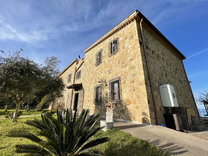 Image No.6-4 Bed Villa for sale