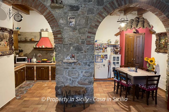 Image No.3-2 Bed House for sale