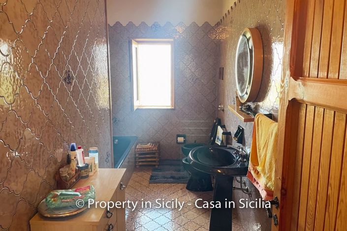 Image No.23-4 Bed Villa for sale