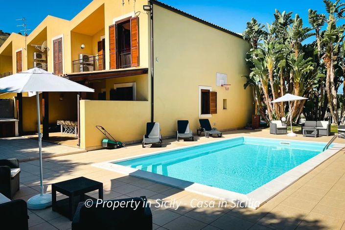 Image No.20-3 Bed House for sale