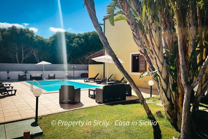 Image No.3-3 Bed House for sale