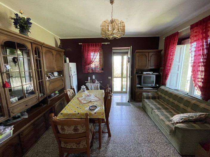 Image No.20-2 Bed Apartment for sale